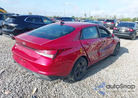 2023 Hyundai Elantra Sel z USA, uszkodzony, nr VIN KMHLM4AG4PU435977